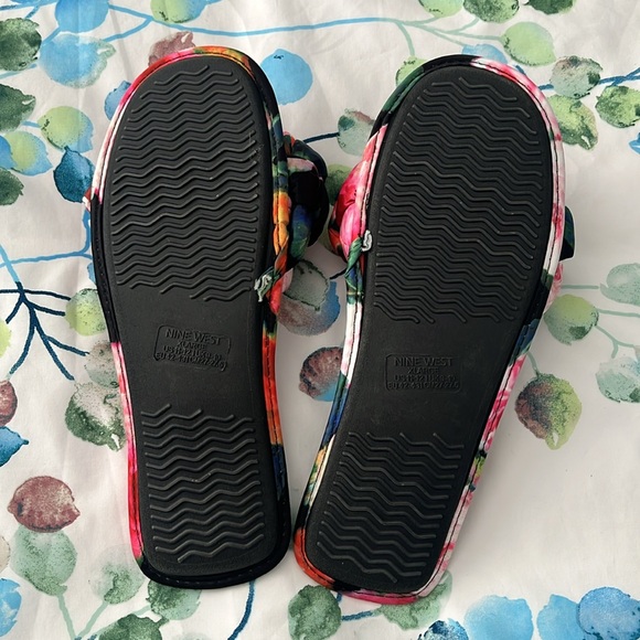 NINE WEST Women's Floral Slide Sandals - Womens XL 11 12 - Picture 3 of 8